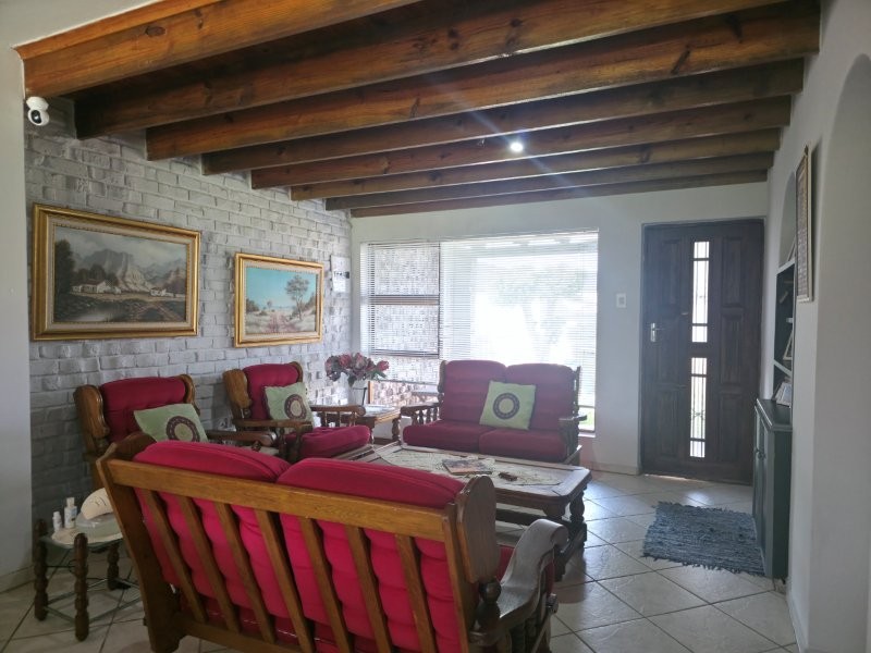 3 Bedroom Property for Sale in Wavecrest Eastern Cape